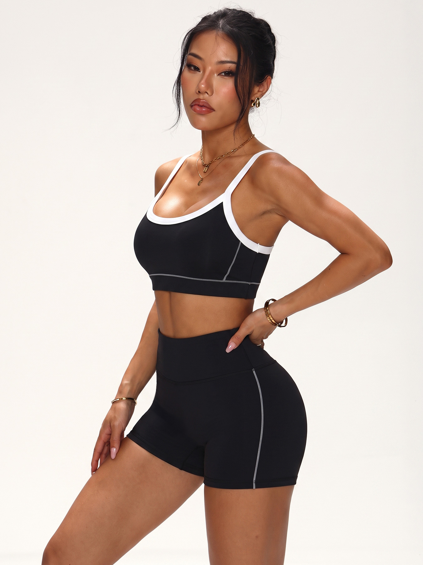 طقم رياضي نسائي بدون خياطة بحو - مراجعة Minimizer Bra Women وسعره