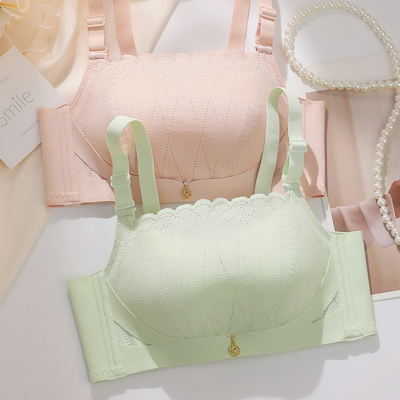 حمالة صدر نسائية مريحة ناعمة ج - مراجعة Wirefree Bra Comfort وسعره